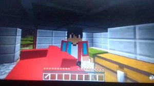 КТО ЖИВЁТ НА МОЕЙ ДЕРЕВЕНСКОЙ КУЗНИЦЕ В МАЙНКРАФТ | Компот Minecraft