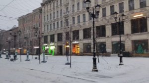 снег над Ленинградом.