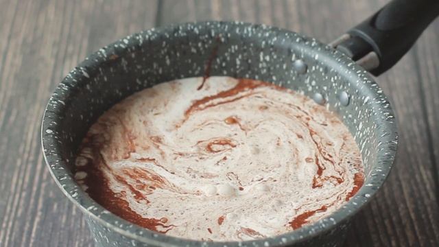 How to make Amazing Chocolate Cake without an oven. It's easy! смотреть онлайн