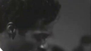 Chuck Berry 'Memphis Tennessee' live 1965 remaster