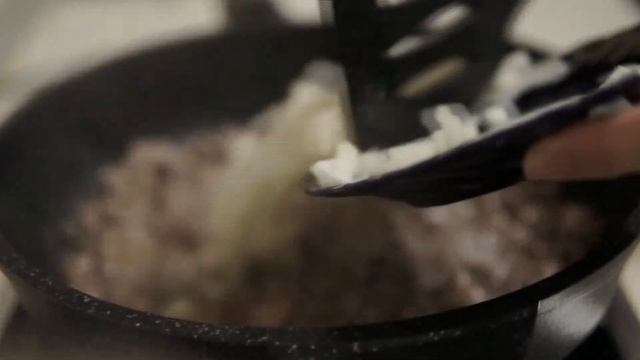 Sac Kovurma. Это легкое и вкусное блюдо. Каракалпак келинен турикше тез таярланатын аукат.
