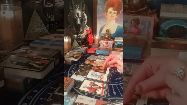 ОЧЕНЬ БЛИЗКИЙ ЧЕЛОВЕК ВЫШЕЛ НА СВЯЗЬ смотреть онлайн