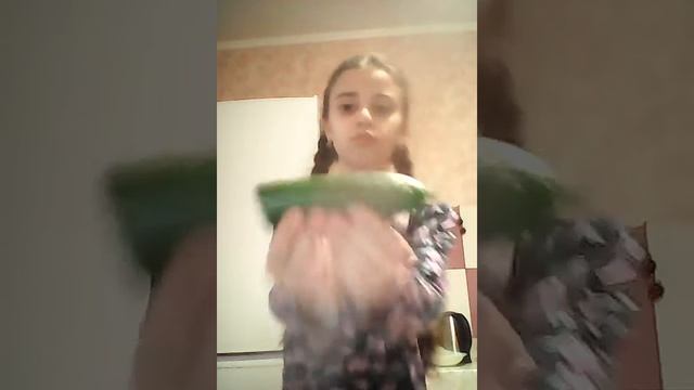 Я делаю "Весенний салат„ смотреть онлайн