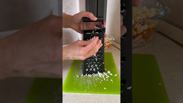 САЛАТ БЮДЖЕТНЫЙ🥗 Но очень вкусный! смотреть онлайн