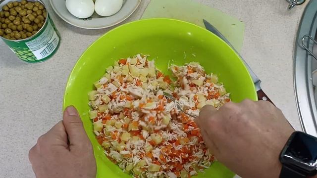 Классический салат оливье