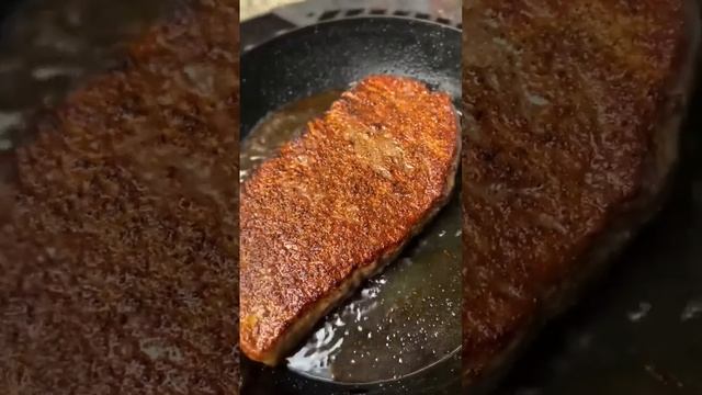 Golden A5 Wagyu & Caviar#wagyu #steak #caviar смотреть онлайн