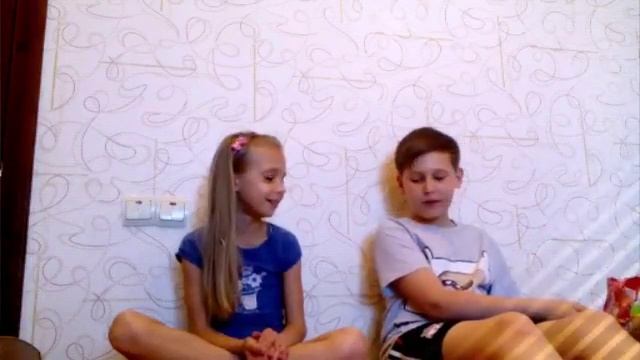 Пробуем конфеты из Литвы . смотреть онлайн