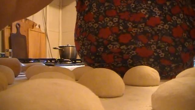 Дрожжевые пирожки с мясом