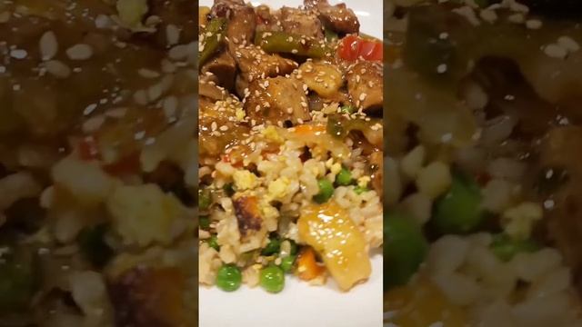 PINEAPPLE PEPPERED TOFU & FRIED BROWN RICE!- #Vegan #shorts смотреть онлайн