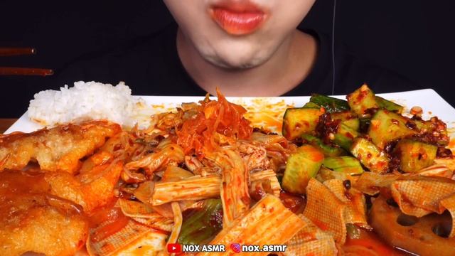 ASMR 🔥화끈한 마라샹궈(ft. 꿔바로우) 마라오이 먹방! MALAXIANGGUO GUOBAOROU CHINESE DRY HOT POT REAL SOUND MUKBANG смотреть онлайн