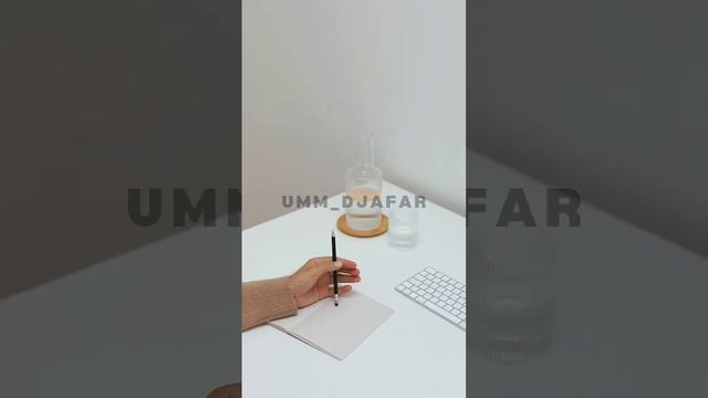 Будь счастлив здесь и сейчас!    #счастье #shots #здесьисейчас #цитаты #shortsvideo #счастьеесть