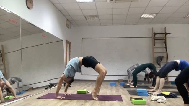 Спина, позвоночник, поясница ПОТОКОВАЯ ФЛОУ ЙОГА вечерняя практика хатха йоги // ШАВАСАНА, ПРАНАЯМА