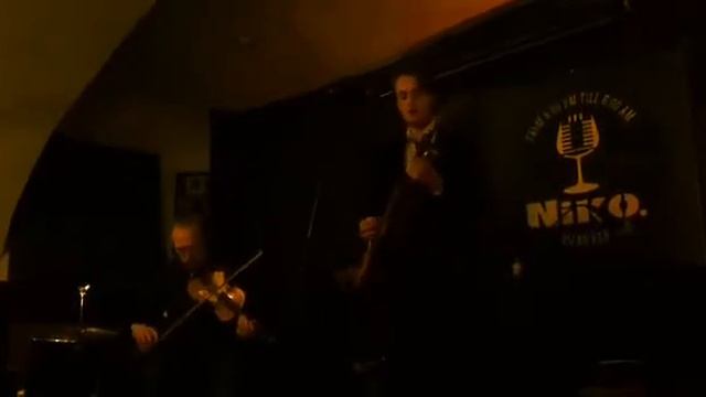 Даня Жешков и Андрей Соколов Rambling on my mind ( by Robert Johnson ) смотреть онлайн