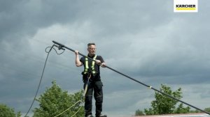 Как чистить солнечные батареи при помощи ISolar 400