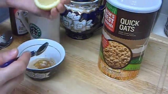 "Anti Aging Natural Homemade Face Mask with Green Tea Oatmeal Honey Lemon for Aging Mature Skin"