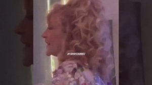 она носит все лучшее сразу