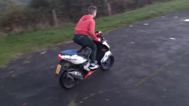 Aprilia sr 50 drift смотреть онлайн