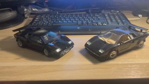 Обзор моделей Lamborghini Countach в масштабе 1/24 от Bburago и Welly