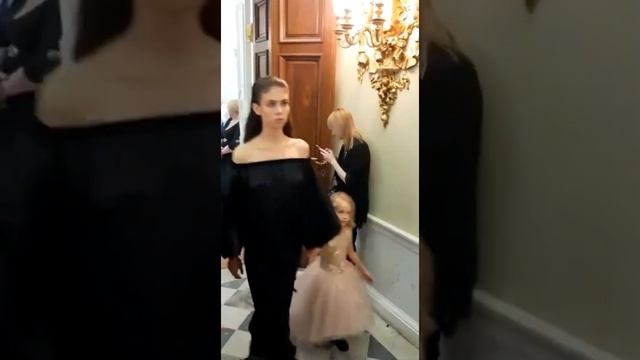 Показ Валентина Юдашкина в Санкт-Петербурге