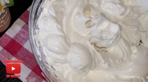 Безе.Beze.#безе #beze Безе для торта .Bezenin hazırlanması.