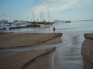 Дождь геленджик вода лужи море