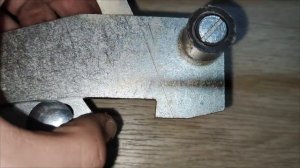 Дверь шахты открывается рукой | Замена замка ДШ на лифте.