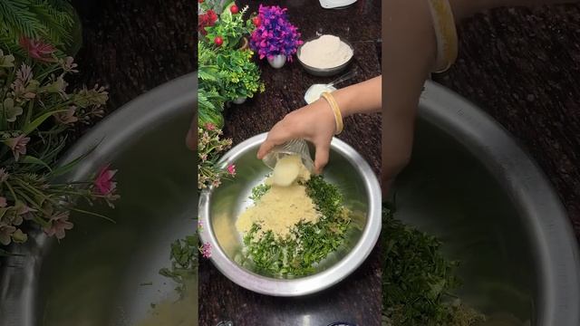 Methi ka paratha recipe | winter breakfast #youtubeshorts #recipe #food #easyrecipe #cooking #yummy