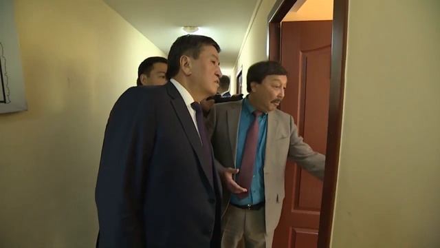 С.Жээнбеков пообещал решить вопрос финансирования капремонта 2-х драмтеатров