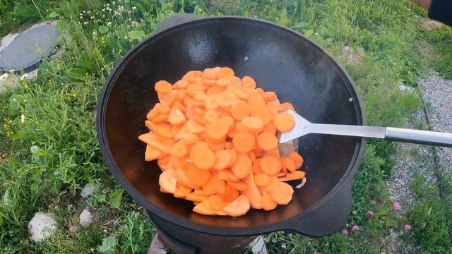 Идеальный плов на костре! Гости пальчики оближут. смотреть онлайн