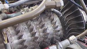 Т-80. Первый танк с ГТД (360p)