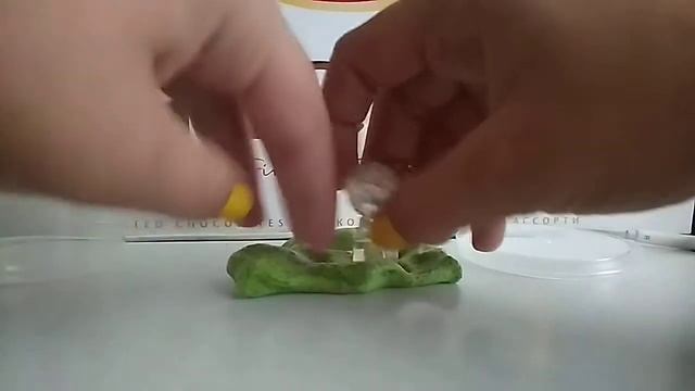 Зелёный слаймик с Гарри Поттером смотреть онлайн