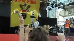 Gogol Bordello - Immigrant Punk live Lollapalooza