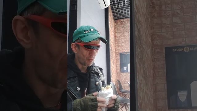 обжор мукбанг шаурма цезорь и кофе смотреть онлайн