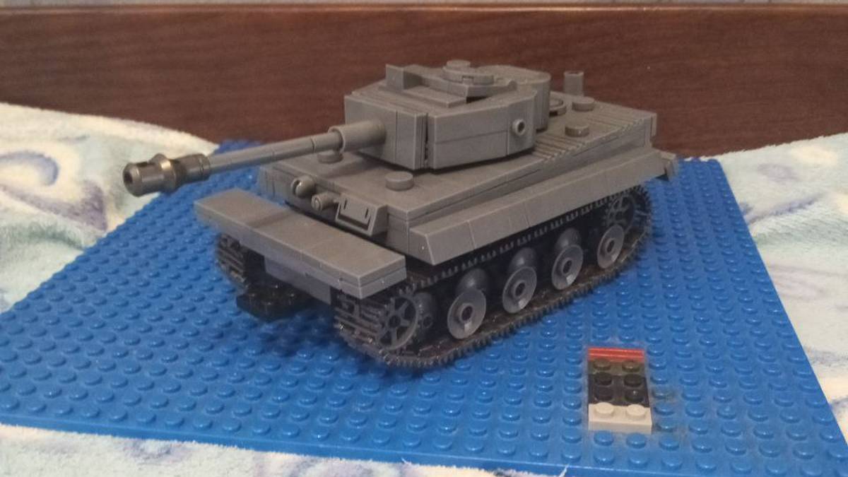 Обзор Lego танка "Tiger 1"