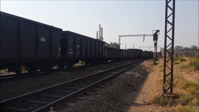Transnet Class 34-226 Hauling 49 Chrome Empties For Mutorashanga