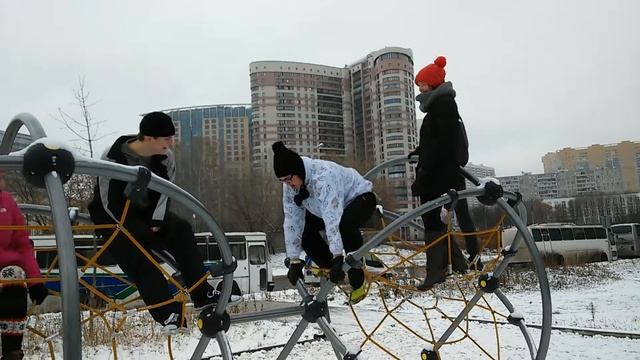 Ежи на выгуле смотреть онлайн