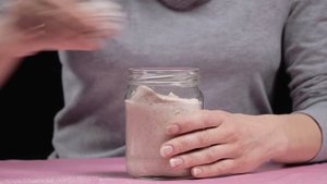 Что в христианской жизни важнее?  Наглядный эксперимент для детей.