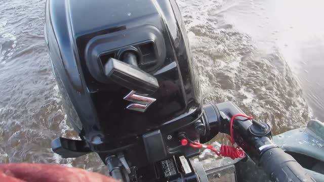 тест лодочного мотора Сузуки 6 л.с. Полный газ на 1-ом литре бензина.Лодка Казанка. смотреть онлайн