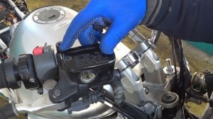 Прокачка и Замена тормозной жидкости на Yamaha Diversion XJ900