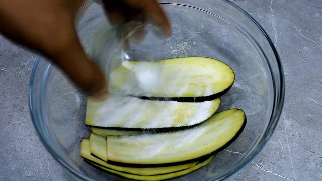 Этот салат нужно готовить каждый день. | This salad needs to be prepared every day.