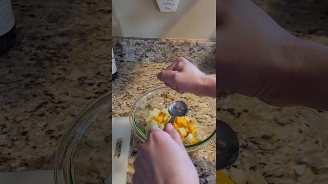 Mango/Cucumber Salsa with Green Onion.#Shorts смотреть онлайн