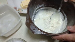 Без затей - картошка с фрикадельками в сметанном соусе в электрической духовке