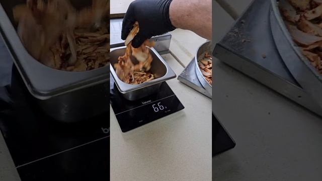 Одесса Шаурма 1,5 кг. Реальный Лопатосьйон #одесса #привоз #обзорцен #привозодесса #shorts смотреть онлайн