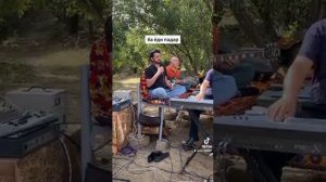 🎵🎵🎶 Биё як бор падарчонам.бахотири падарони ки ин дунёро тарк карданд.🎵🎵🎶