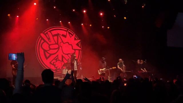 Элизиум - И рассыплется в пыль (Live in Glav club 03.04.21) смотреть онлайн