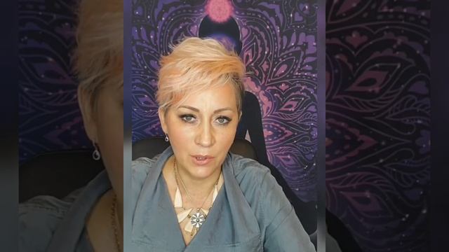 Практика БАЛАНСА через большие пальцы ног.