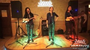 “Apareka” (live) – Trio Mandili