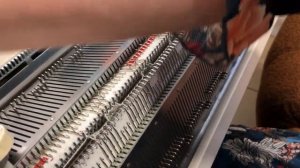 Вязание пресса с разбором на двух фонтурах