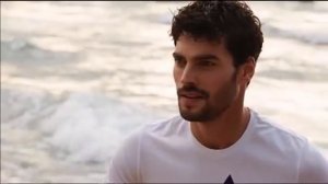 Акын Акинозю прокомментировал сериал Эбру Шахина.