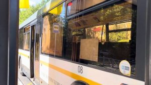 Автобус ЛиАЗ-5292.60 следует по маршруту 8  ”МЦД Химки - ЖК Мишино”